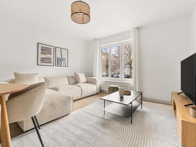 Modern 2 Bedroom Apartment in Prenzlauer Berg, Berlin Amsterdam Apartments for Rent