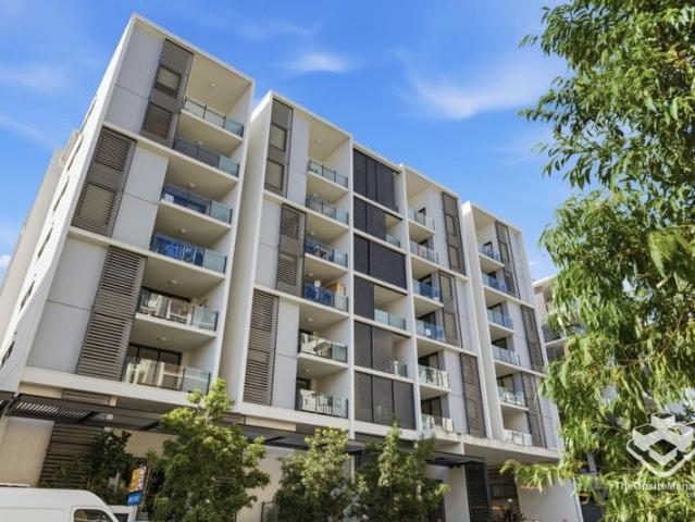 Modern 2 Bedroom Apartment in Prime West End Location