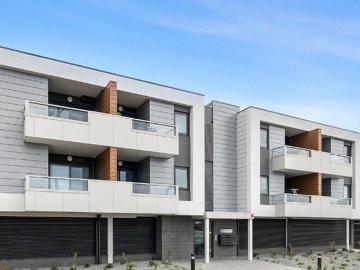 Modern 2 Bedroom Apartment in Prime Location