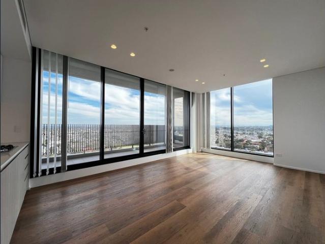 Modern 2 Bedroom Apartment in Prime Merrylands Location
