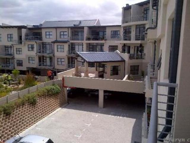 modern 2 bedroom apartment in secur.