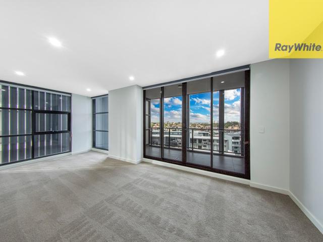 Modern 2 bedroom apartment, located within the heart of Parramatta!