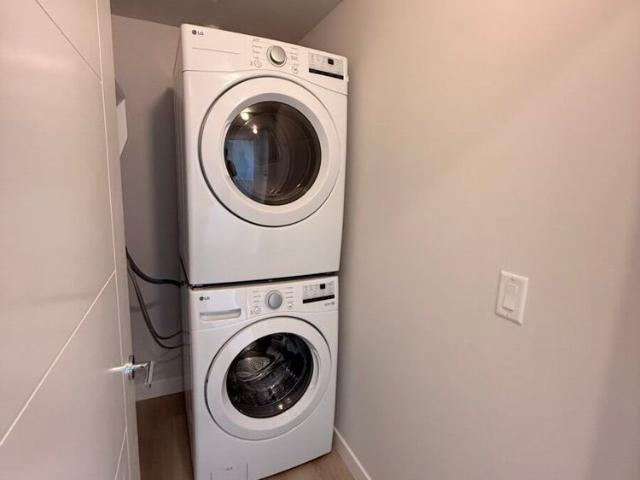 Modern 2 Bedroom Condo in Mission