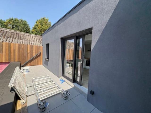 Modern 2 bedroom duplex apartment