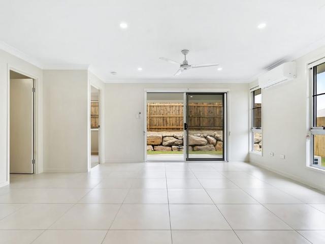 Modern 2 Bedroom Duplex in The Pines