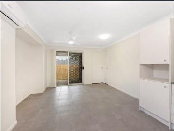 MODERN 2 BEDROOM DUPLEX READY TO CALL HOME!