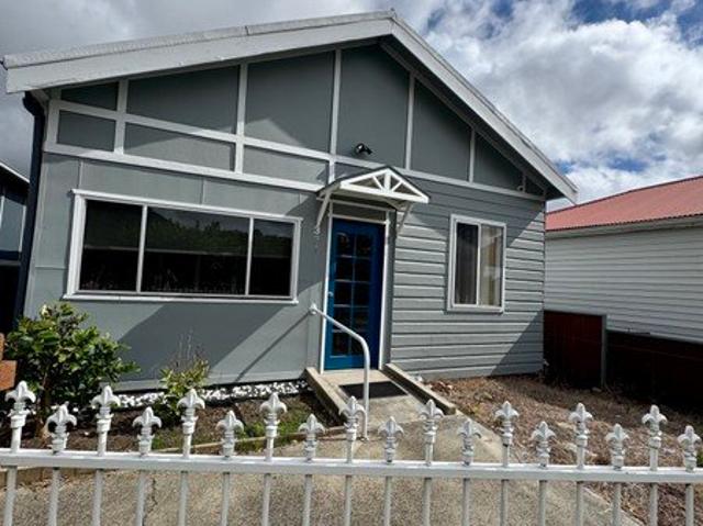 Modern 2 Bedroom Fully Furnished Home Prime Main Street Location