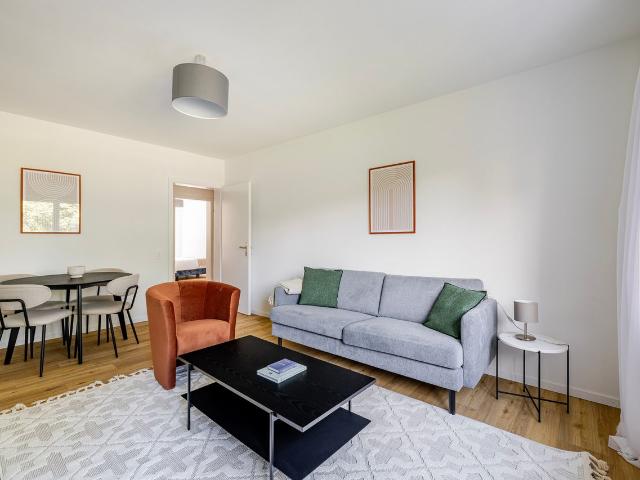 Modern 2 Bedroom Furnished Apartment in Basel Vorstaedte, Basel Amsterdam Apartments for Rent