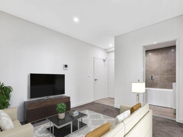 #MODERN 2 BEDROOM #FLOORBOARD INSTALLED #SECURE CARPARK