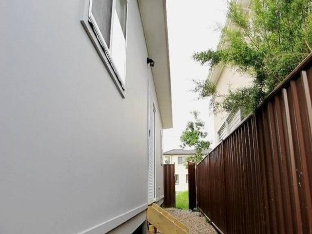 Modern 2 Bedroom Granny Flat Convenient Sadlier Location
