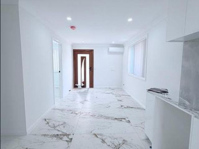 Modern 2 Bedroom Granny Flat in Convenient Location
