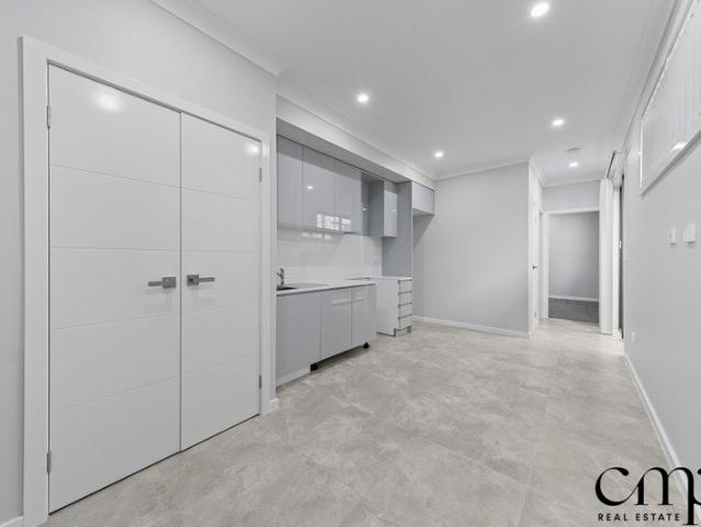 Modern 2 Bedroom Granny Flat in the Heart of Austral