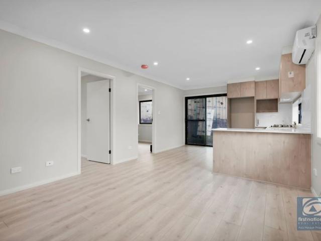 MODERN 2 BEDROOM GRANNY FLAT WITH ADDITIONAL POWDER ROOM