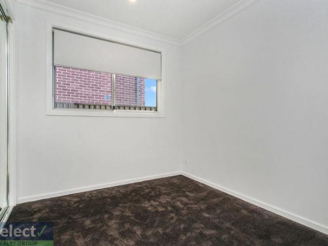 MODERN 2 BEDROOM GRANNY FLAT WITH PRIVATE PATIO