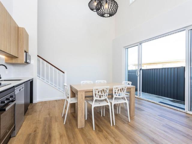 Modern 2 Bedroom Granny Flat with Utilities Included