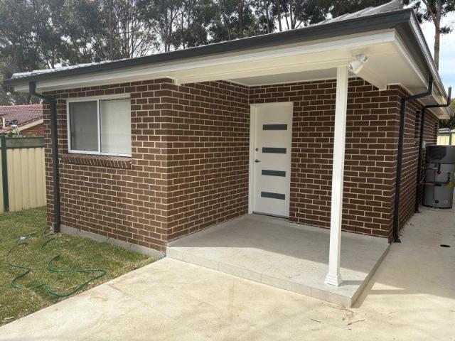 MODERN 2 BEDROOM GRANNYFLAT
