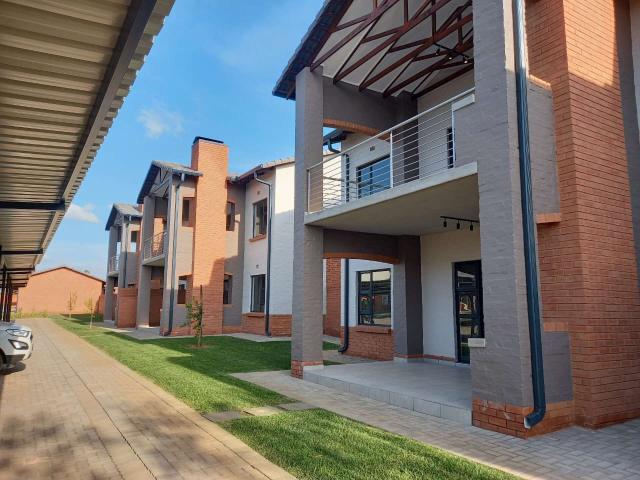 Modern 2 Bedroom Ground Floor Apartment – Secure Living in Rietvalleirand