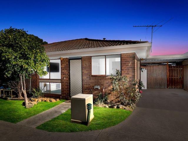 Modern 2 Bedroom Home in a Prime Location $500 Per Week