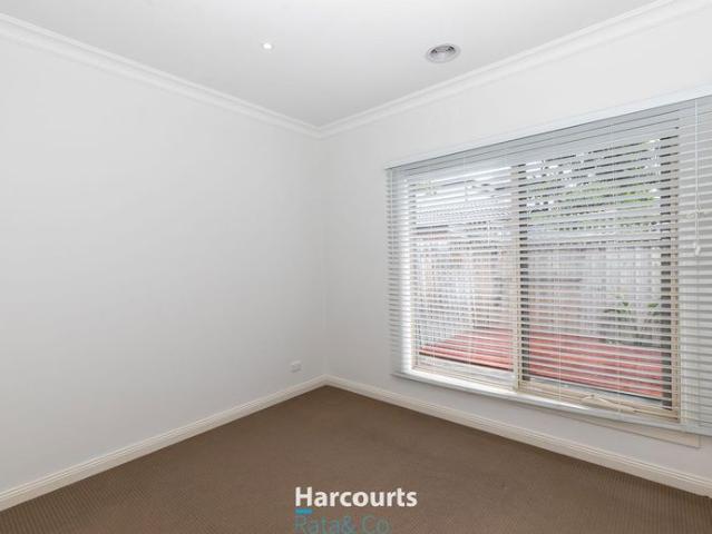 Modern 2 Bedroom Home in Lalor