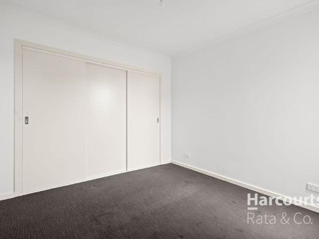 Modern 2 Bedroom Home in St Albans