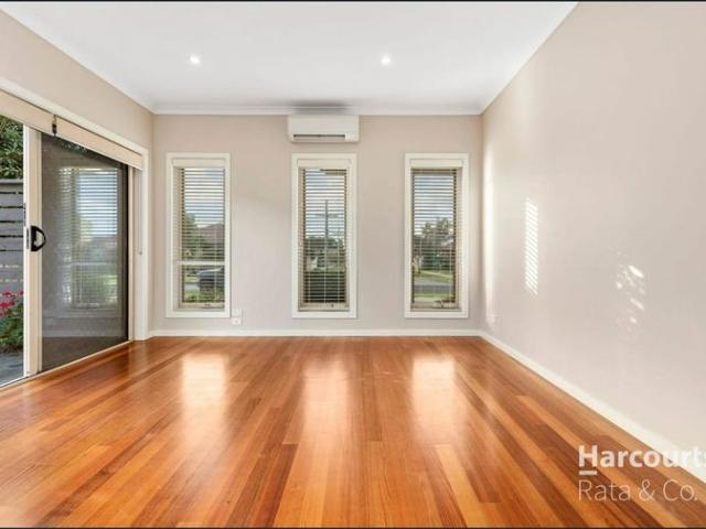 Modern 2 Bedroom Home in Thomastow