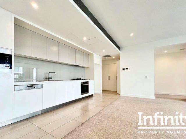 Modern 2 BEDROOM IN PRIME LOCATION