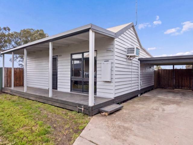 Modern 2 Bedroom Investment Opportunity