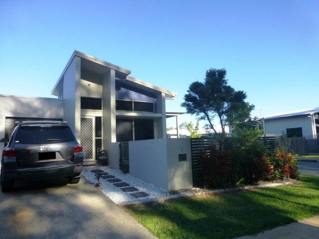 MODERN 2 BEDROOM LOW MAINTENANCE HOME