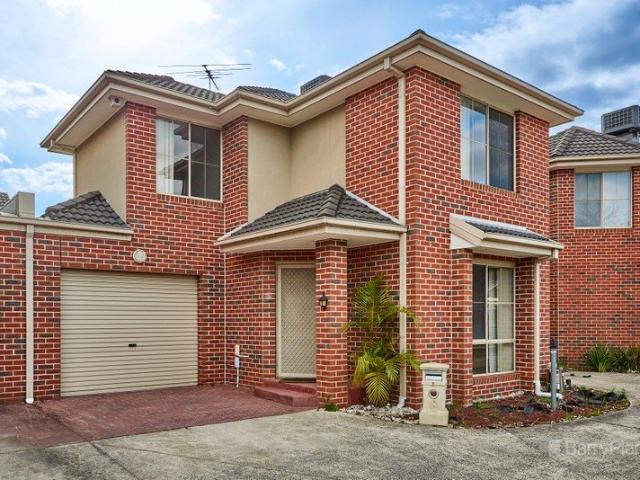 MODERN 2 BEDROOM PLUS STUDY/THIRD BEDROOM