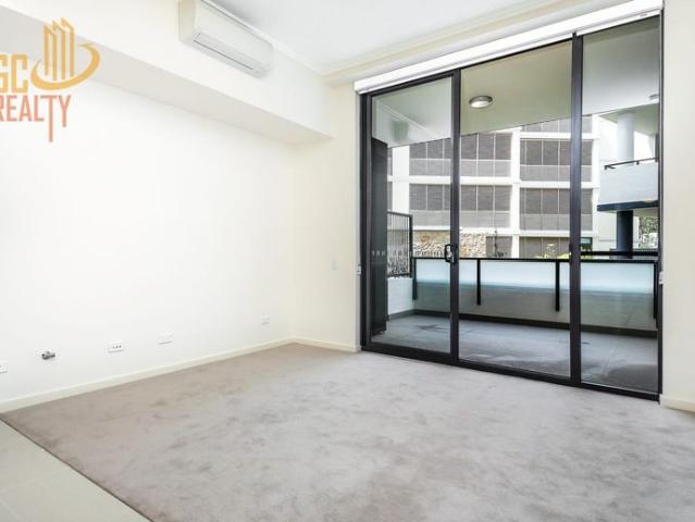 Modern 2 bedroom plus study apartment for lease