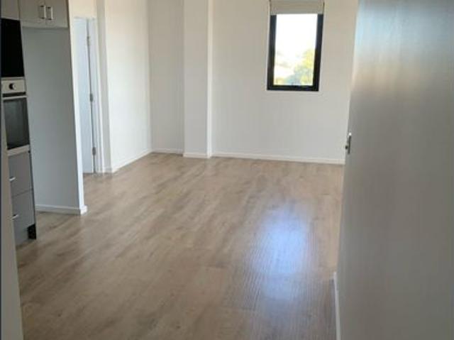 Modern 2 bedroom property. Affordable Property