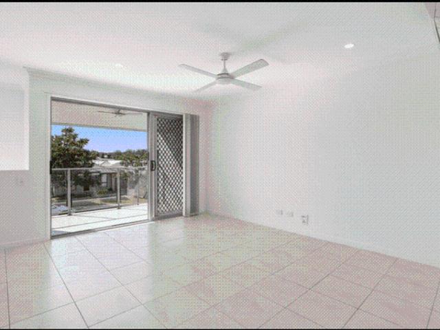 Modern 2 Bedroom Property in Fantastic Location!