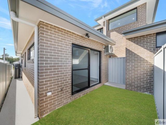 Modern 2 Bedroom Rental in New Figtree Estate