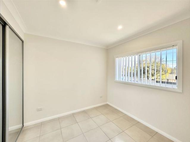 Modern 2 Bedroom Residence!