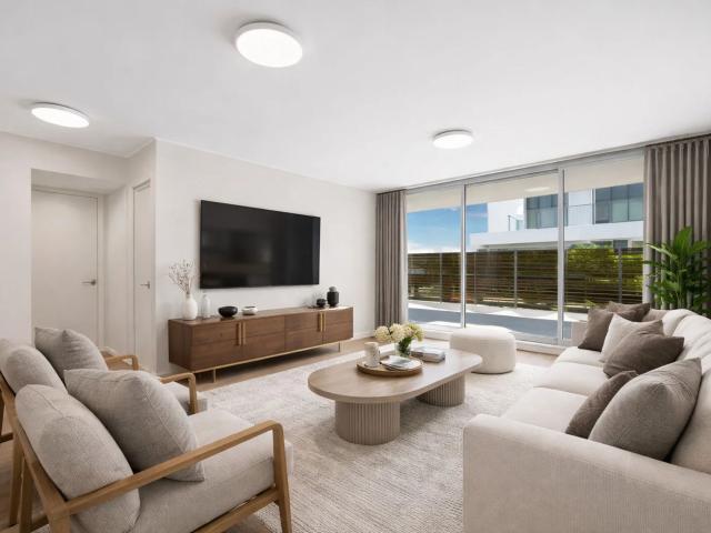 MODERN 2 BEDROOM + STUDY APARTMENT, GREAT LOCATION