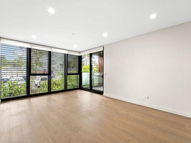 Modern 2 Bedroom + Study Apartment in Prime Kogarah Location