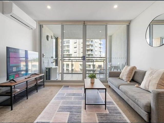 Modern 2 Bedroom + Study Apartment Steps to Light Rail