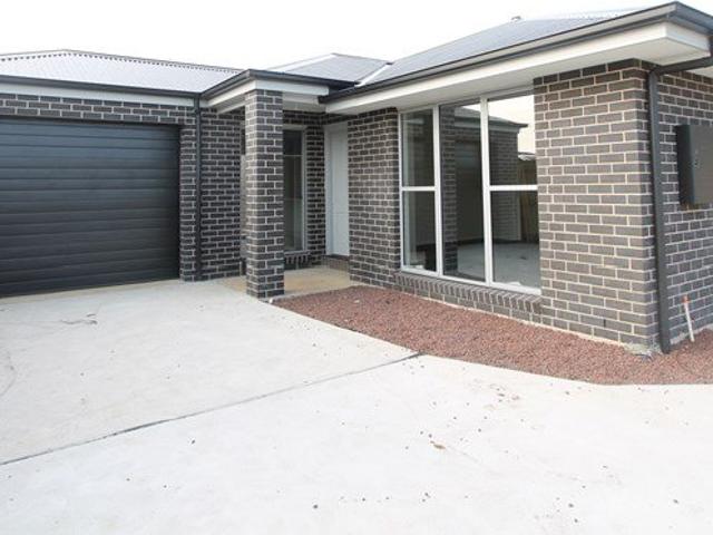 Modern 2 Bedroom Townhouse
