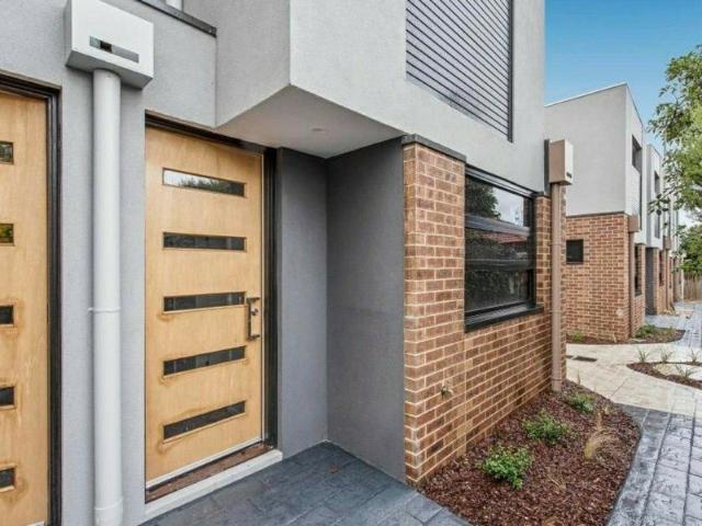 Modern 2 bedroom Townhouse