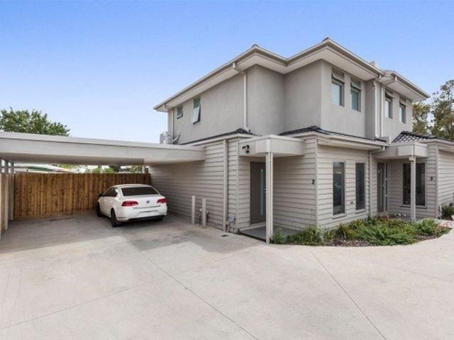 Modern 2 bedroom townhouse