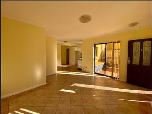 Modern 2 Bedroom Townhouse with large backyard & internal access to LUG