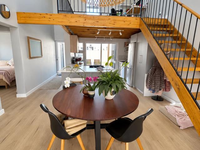 Modern 2 Bedroom Townhouse with Study available Long Term