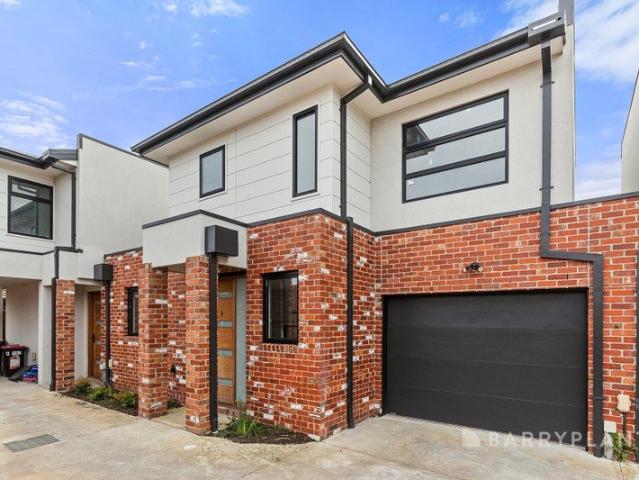 Modern 2 Bedroom Townhouse on the Border of Glenroy