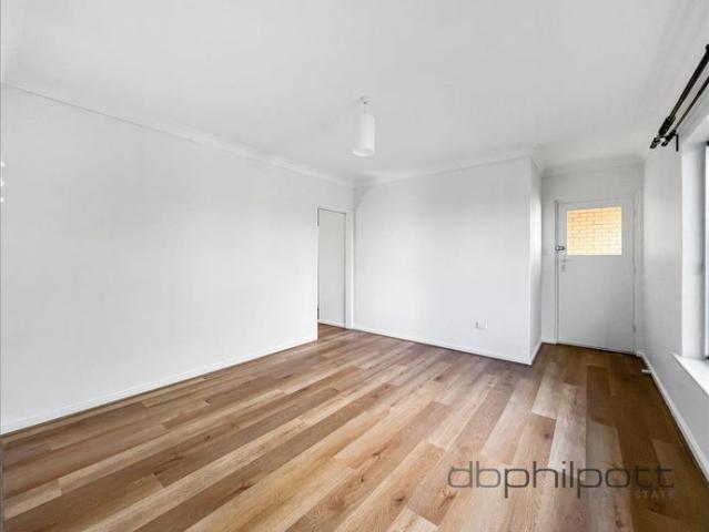 Modern 2 Bedroom Unit