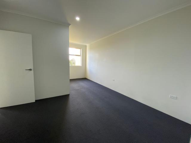 MODERN 2 BEDROOM UNIT