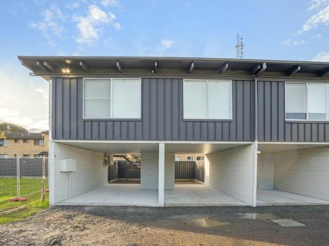 Modern 2 bedroom Unit