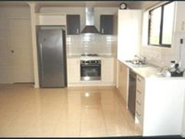 MODERN 2 BEDROOM UNIT!