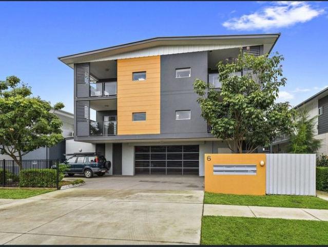Modern 2 Bedroom Unit in Convenient Zillmere Location