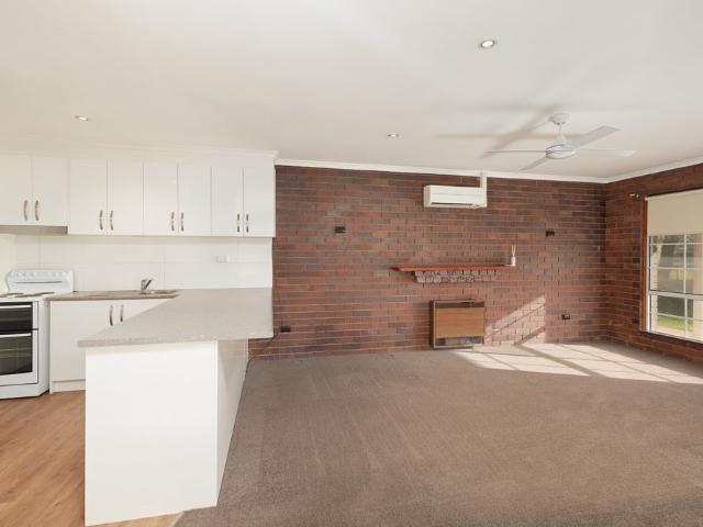 Modern 2 Bedroom Unit in Central Wagga!