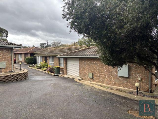 Modern 2 Bedroom Unit in a Convenient Location
